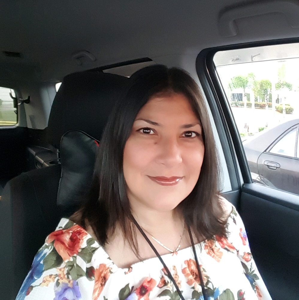 Meet your Posher, Aracelis